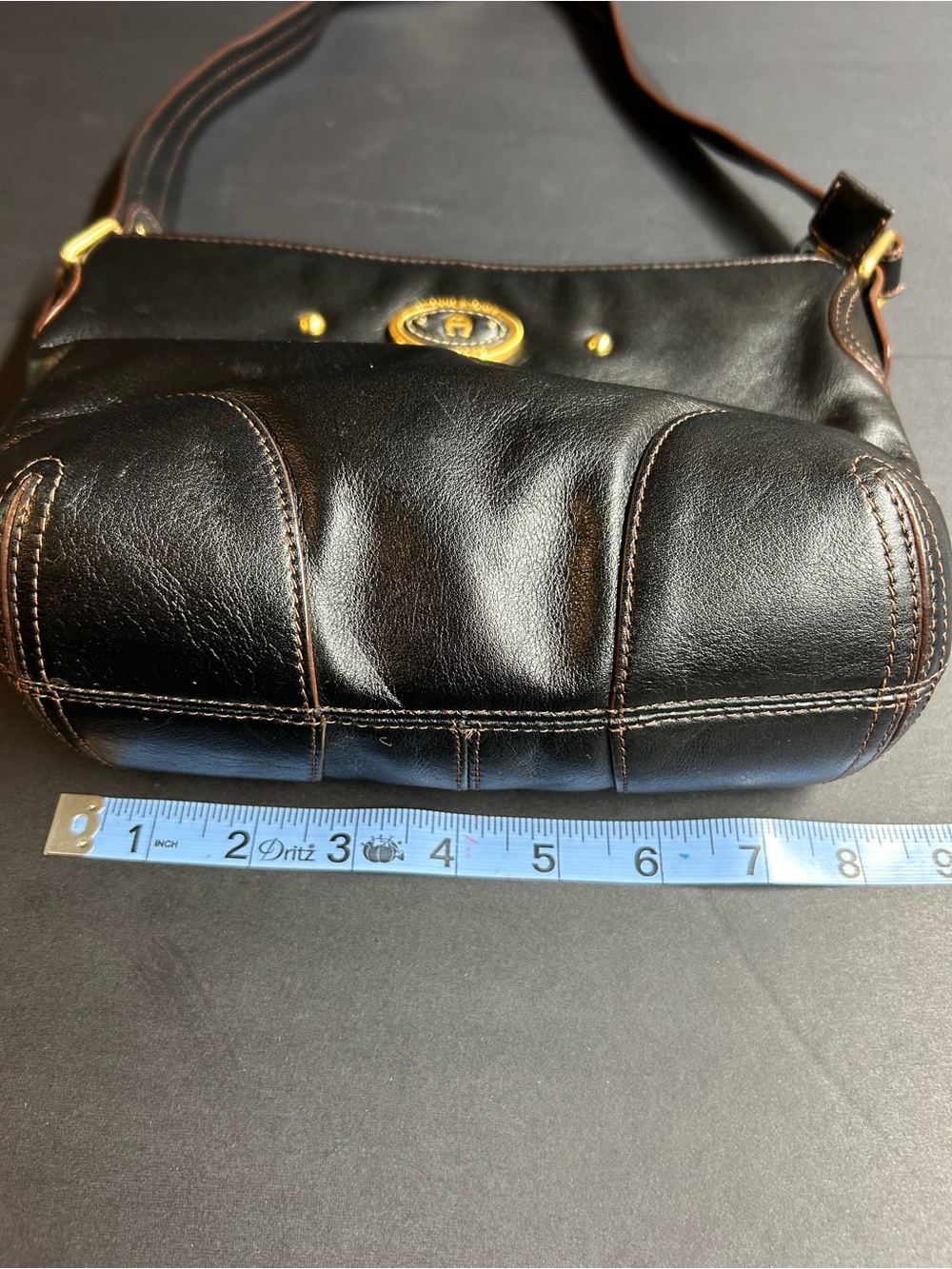 Etienne Aigner Black Leather Hobo Shoulder Bag with Gold Hardware & Brown Trim - Picture 4 of 11